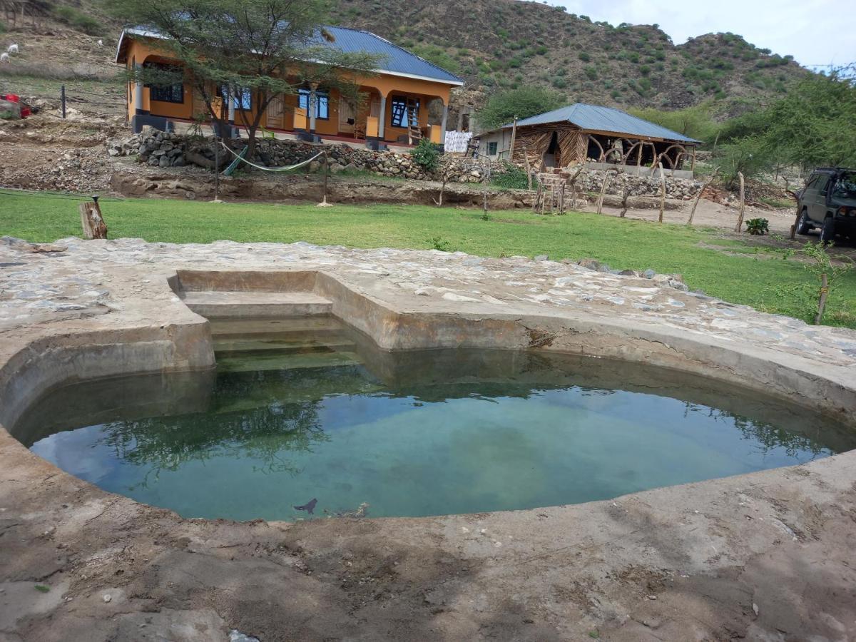 Lake Natron Maasai Guesthouse Mtowabaga Екстер'єр фото