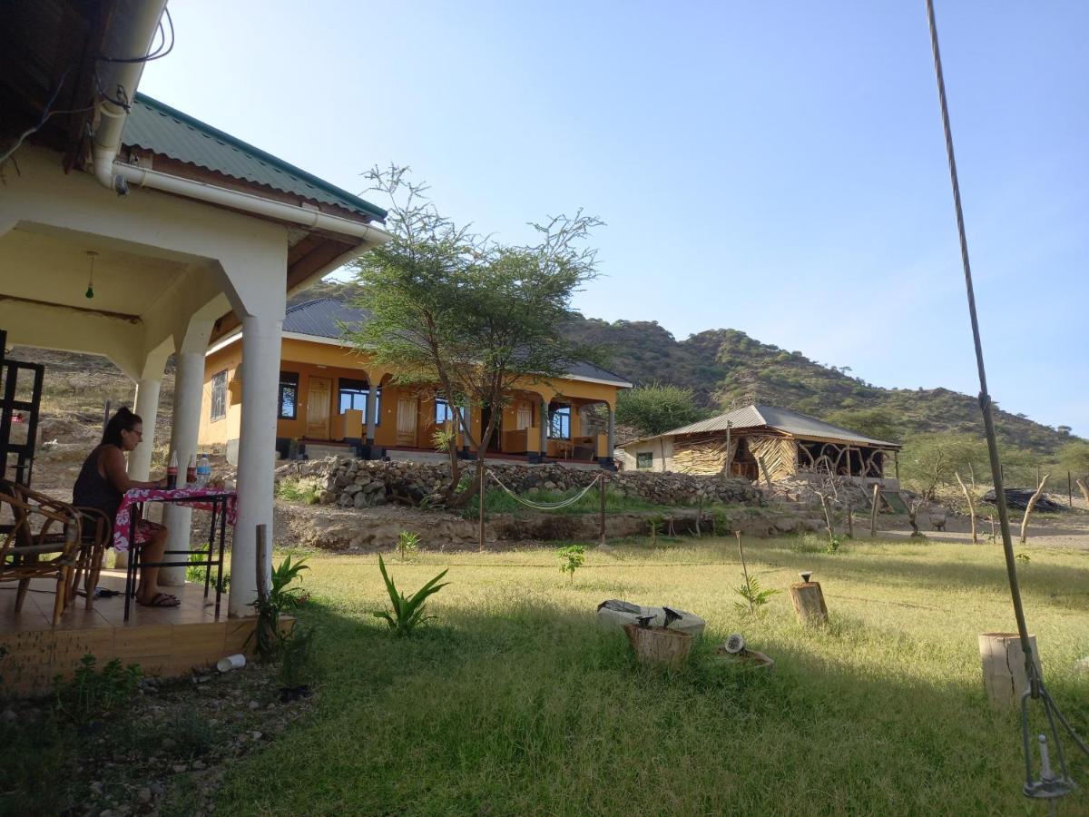 Lake Natron Maasai Guesthouse Mtowabaga Екстер'єр фото