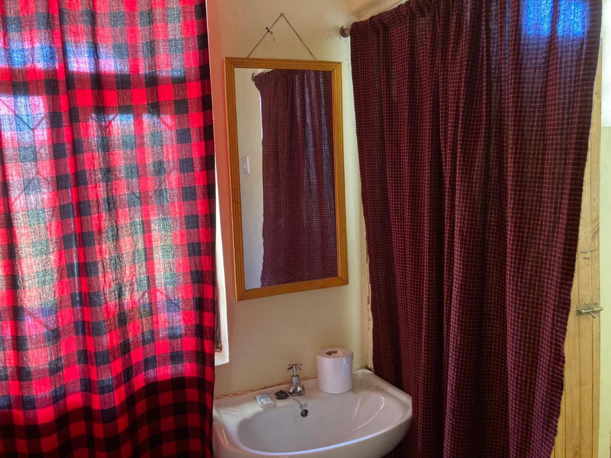 Lake Natron Maasai Guesthouse Mtowabaga Екстер'єр фото